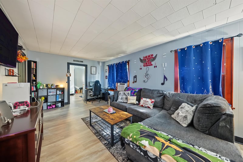 614 Charles St, Salina, KS 67401