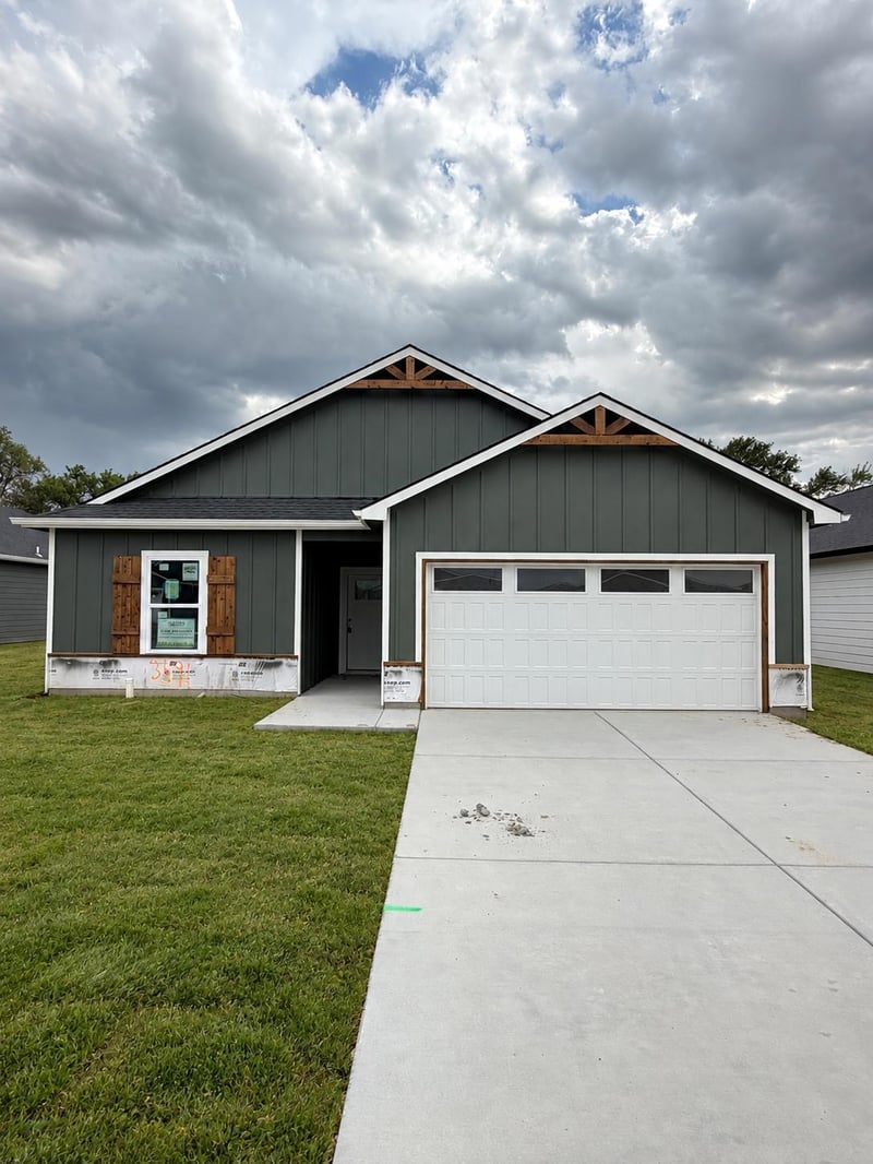 3591 E Bearsden St, Derby, KS 67037