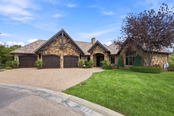 10802 E Glengate Cir, Wichita, KS 67206