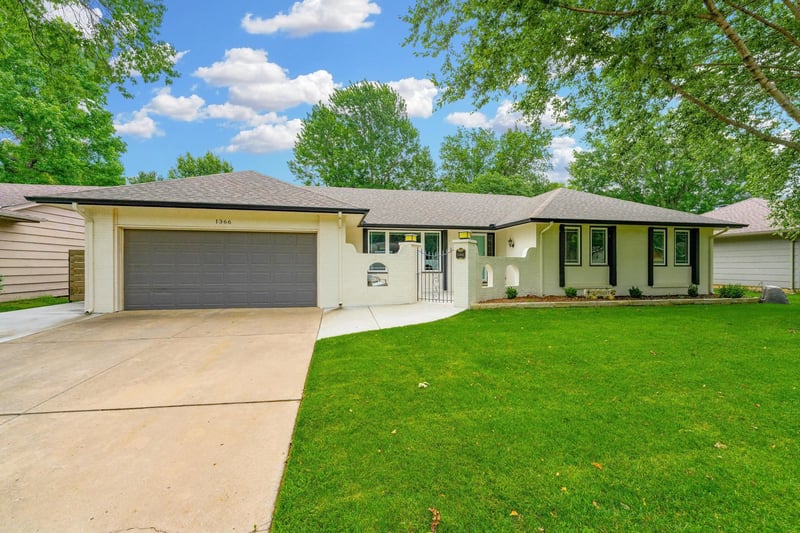 1366 N Caddy Ln, Wichita, KS 67212