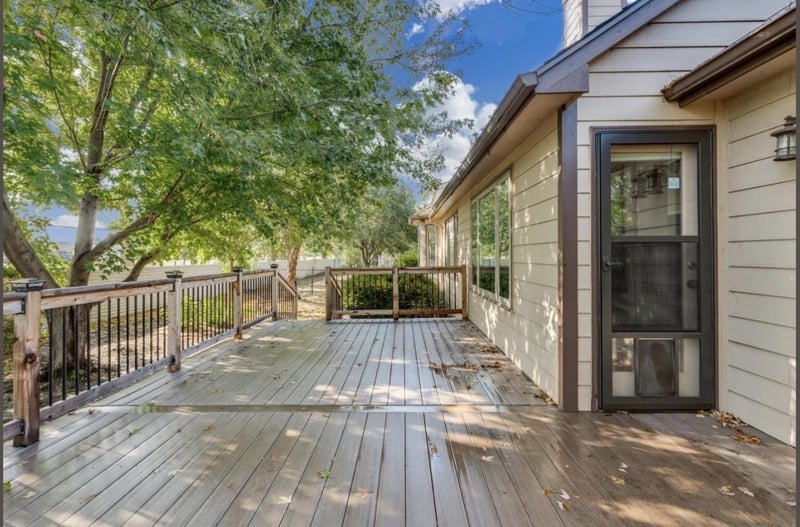 2710 N Plumthicket, Wichita, KS 67226