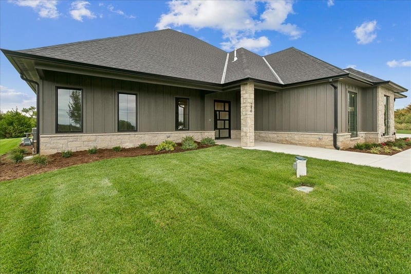 240 S Cedar Hill Blvd, Valley Center, KS 67147