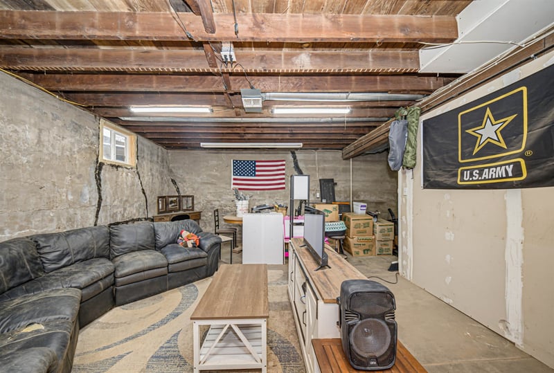 114 E Fifth, Minneapolis, KS 67467