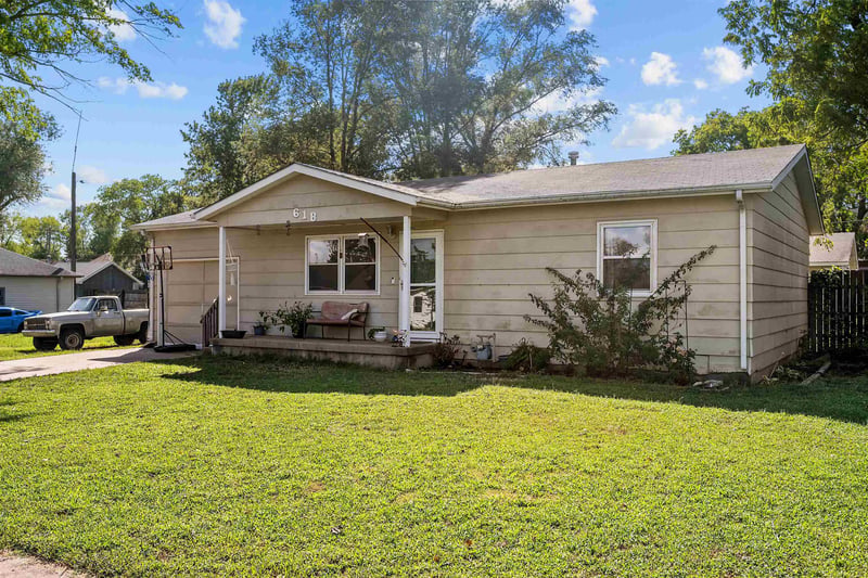 618 N Blaine St, Wellington, KS 67152