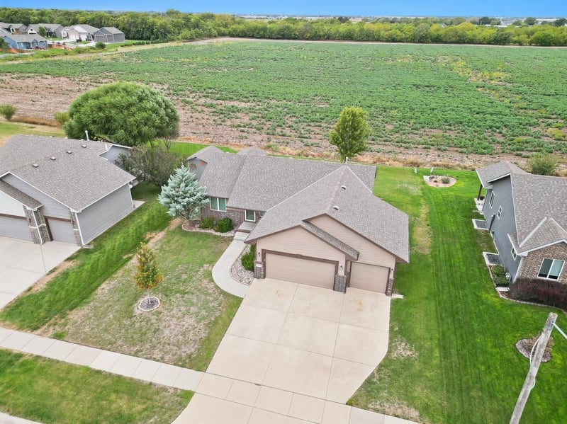 1817 N Kentucky Ln, Wichita, KS 67235