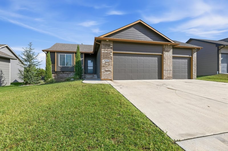 2922 E Reiss, Park City, KS 67219