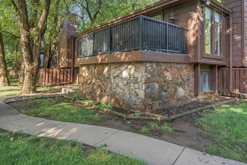 2421 S Yellowstone St #2302, Wichita, KS 67215