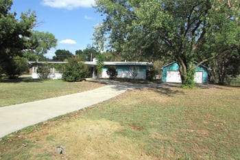 1200 S Keith Ave, Wichita, KS 67209