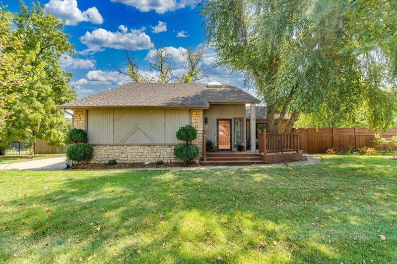 2450 S Yellowstone, Wichita, KS 67215