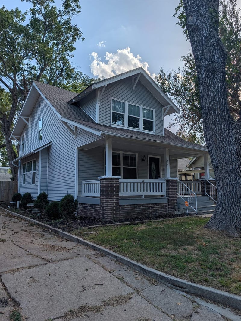 521 W 4th Ave, El Dorado, KS 67042