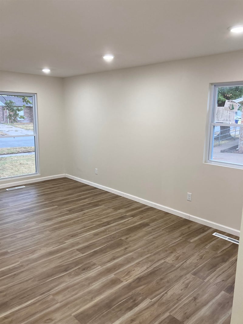 1601 E Del Mar, Wichita, KS 67216