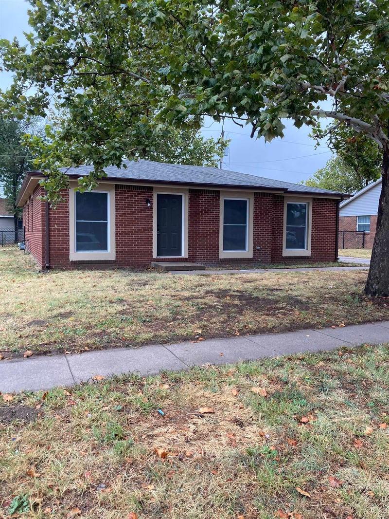 1601 E Del Mar, Wichita, KS 67216