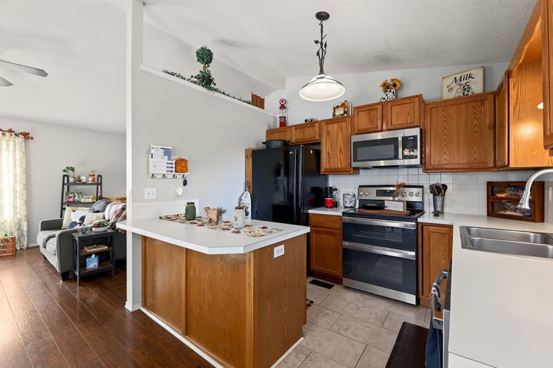 4911 S Mount Carmel, Wichita, KS 67217