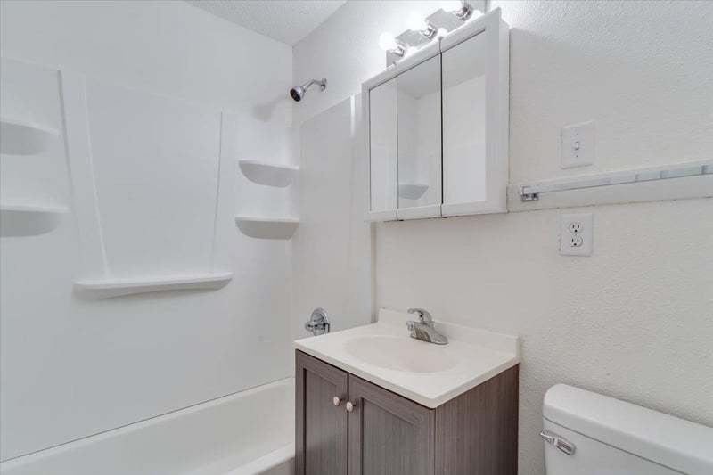 1233 N Lorraine, Wichita, KS 67214