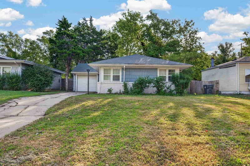 850 N Chautauqua Ave, Wichita, KS 67214