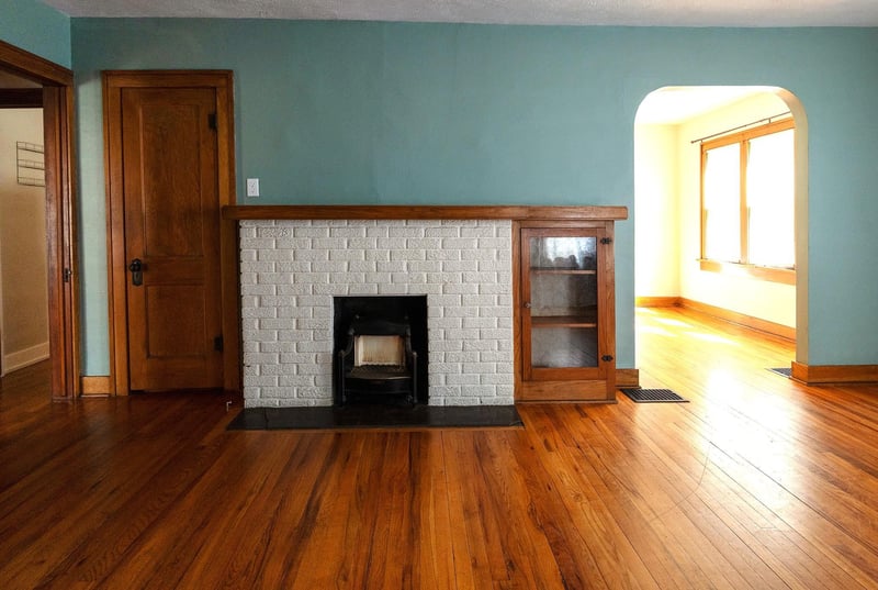 810 S Madison Ave, Wichita, KS 67211