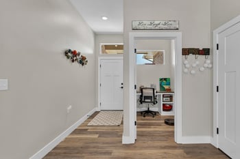 744 N Thornton, Wichita, KS 67235
