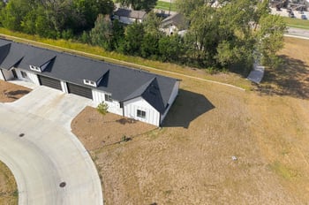 474 E Harper St, Valley Center, KS 67147-8948