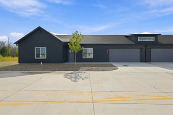 819 S Jay St, Valley Center, KS 67147-8948