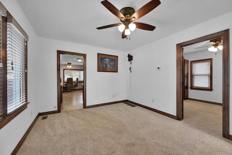 220 N Athenian Ave, Wichita, KS 67213