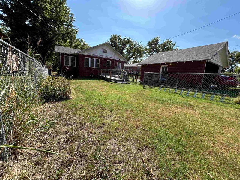 512 E 12th, Winfield, KS 67156