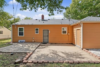 1908 S Ridgewood Dr, Wichita, KS 67218