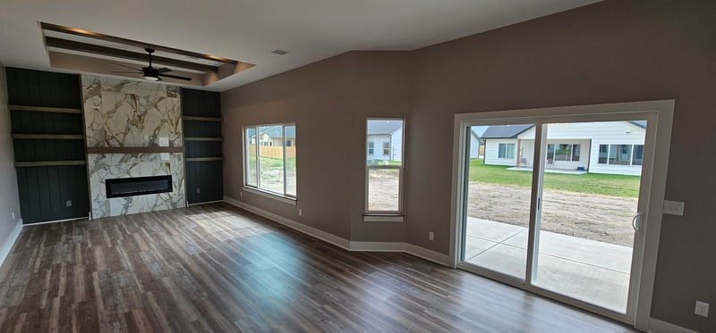 1511 E Midway Ct, Valley Center, KS 67147