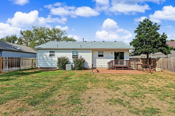 5823 W Kemper St, Wichita, KS 67215