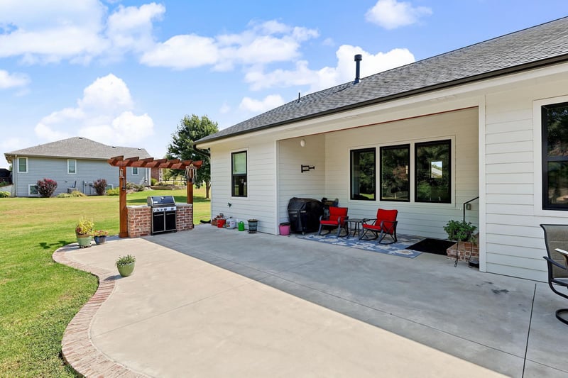 2116 Eastridge, Arkansas City, KS 67005