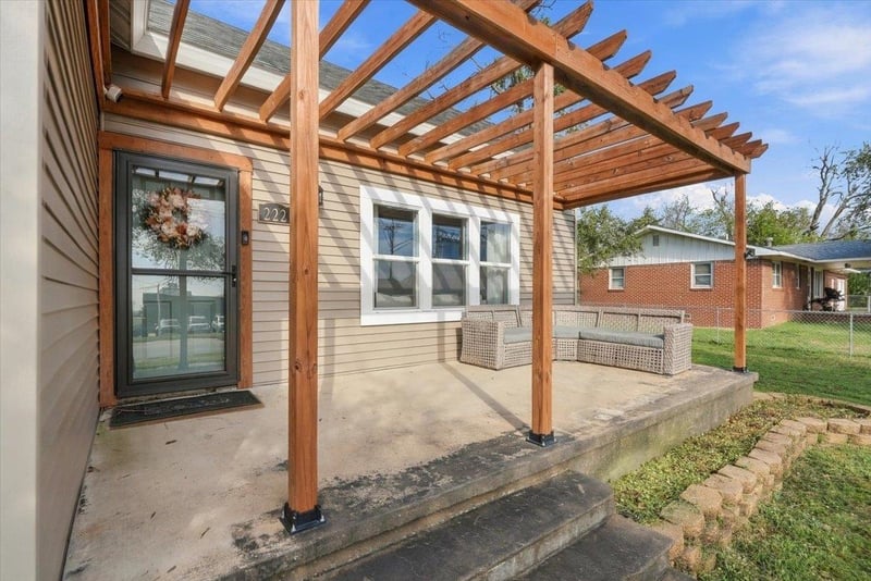 222 S 5th, Conway Springs, KS 67031