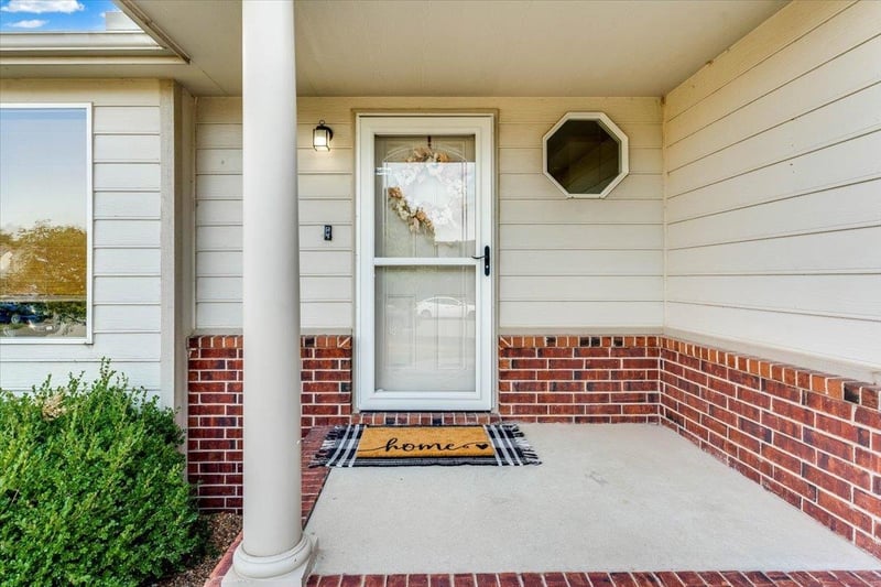 2407 E Kite St, Wichita, KS 67219