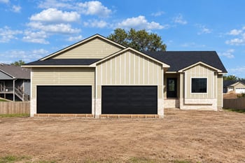 5766 N Edwards St, Wichita, KS 67204