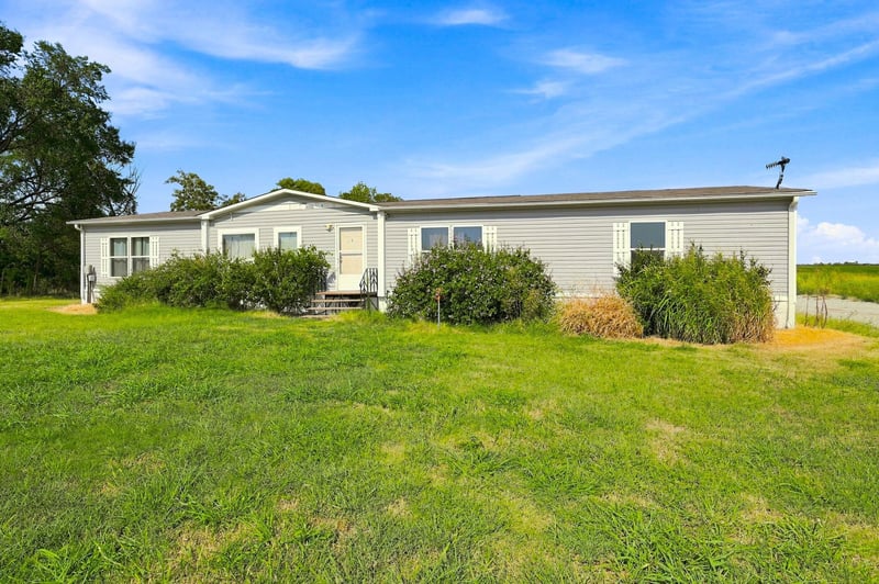 119 S Osborn, Mayfield, KS 67103