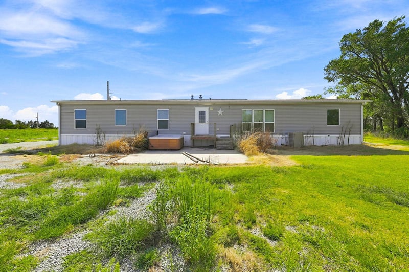 119 S Osborn, Mayfield, KS 67103