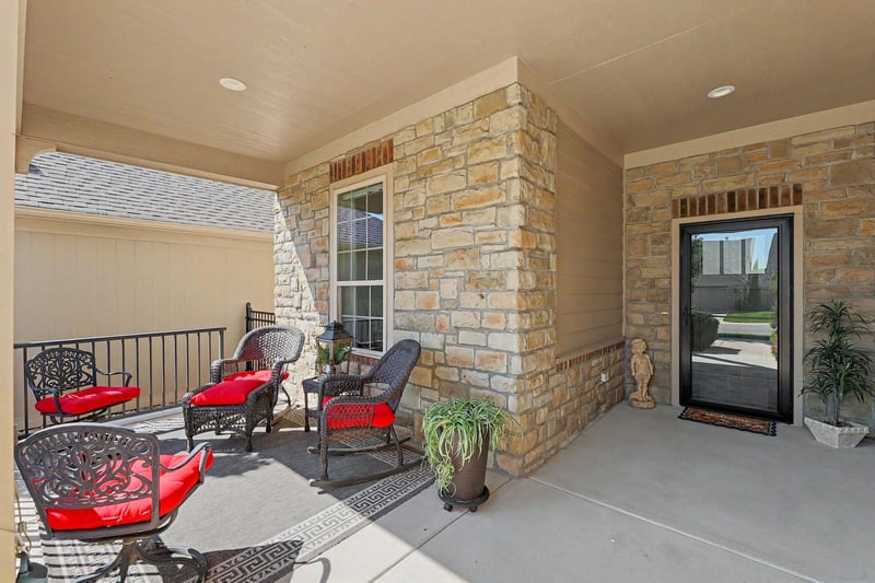 4939 N Prestwick, Bel Aire, KS 67226