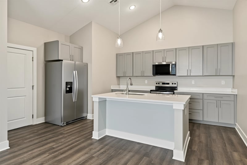 1242 Steve Hawley Ln, Salina, KS 67401