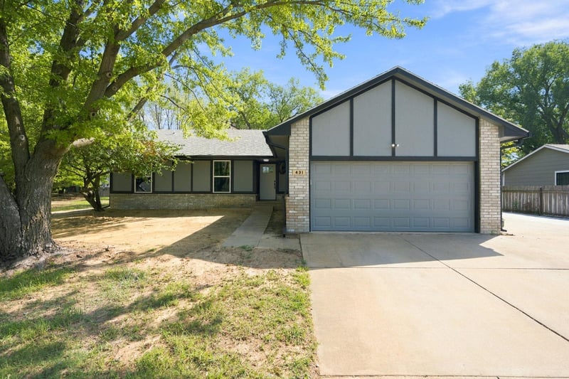 431 W White Tail St, Derby, KS 67037
