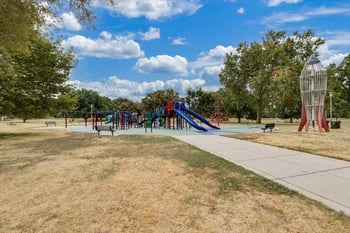 444 N Edwards Ave, Wichita, KS 67203-5343