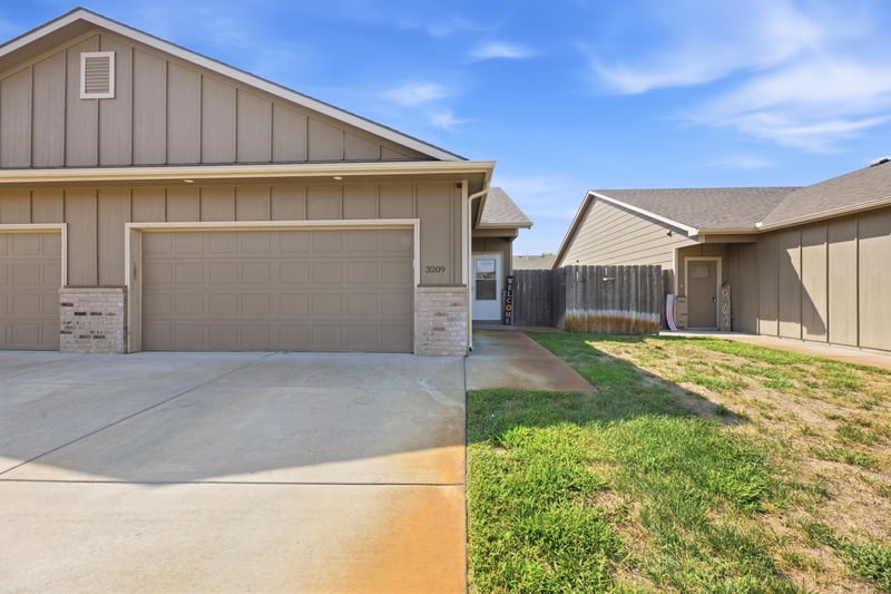 3209 E Aster, Derby, KS 67037-2066