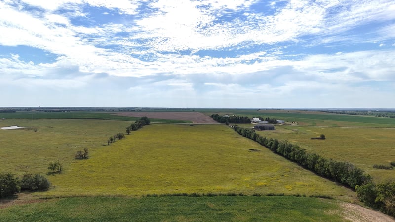 1400 Blk 1100 Ave, Hope, KS 67451
