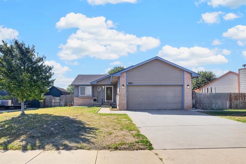 2813 W 43rd St S, Wichita, KS 67217