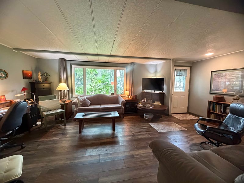 304 S Valley, Eureka, KS 67045