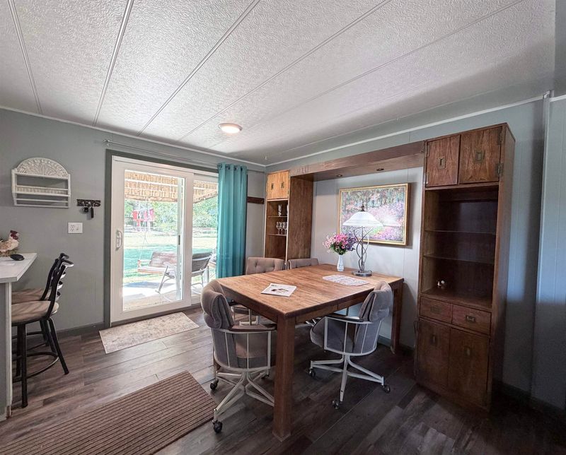 304 S Valley, Eureka, KS 67045