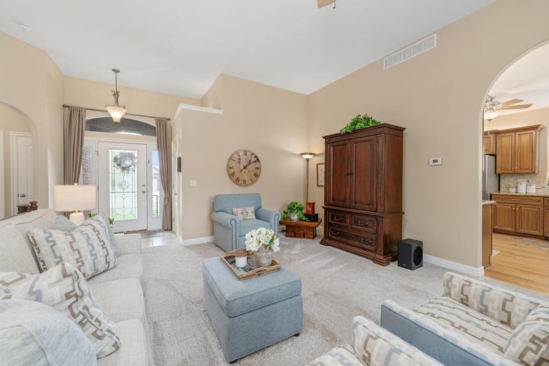 1700 N Split Rail St, Wichita, KS 67230-7189
