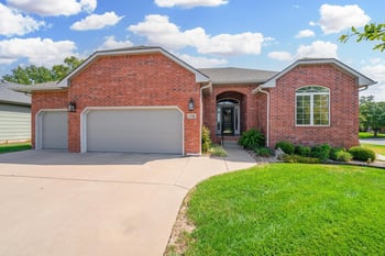 1700 N Split Rail St, Wichita, KS 67230-7189