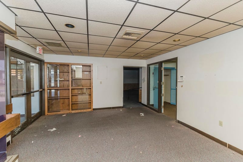 1560 S Topeka, Wichita, KS 67211