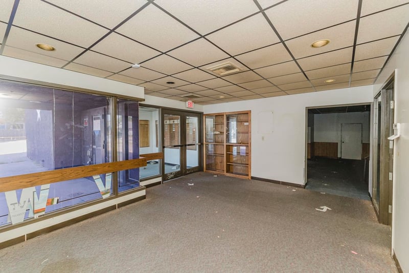 1560 S Topeka, Wichita, KS 67211
