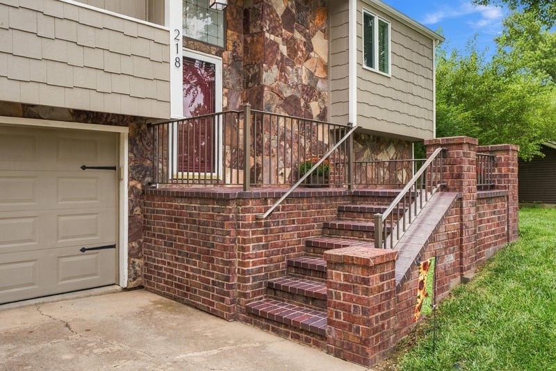 218 E Osage, Rose Hill, KS 67133
