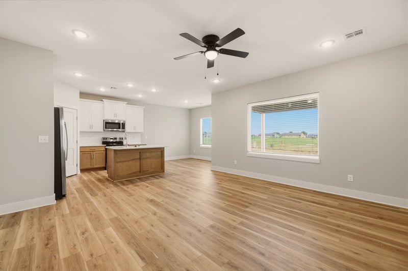 192 Tomahawk St, Clearwater, KS 67026