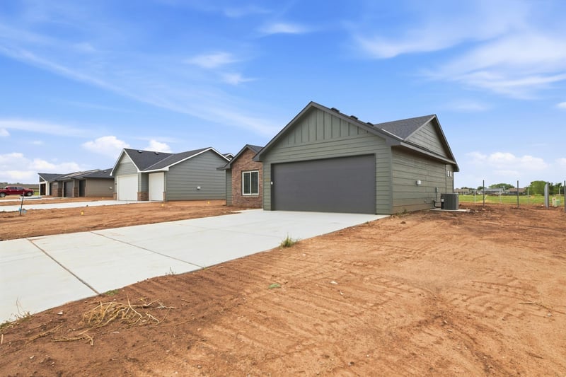 198 Tomahawk St, Clearwater, KS 67026